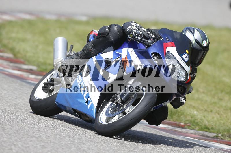 /Archiv-2025/09 22.04.2025 Cornu Master School ADR/rot-rouge/0